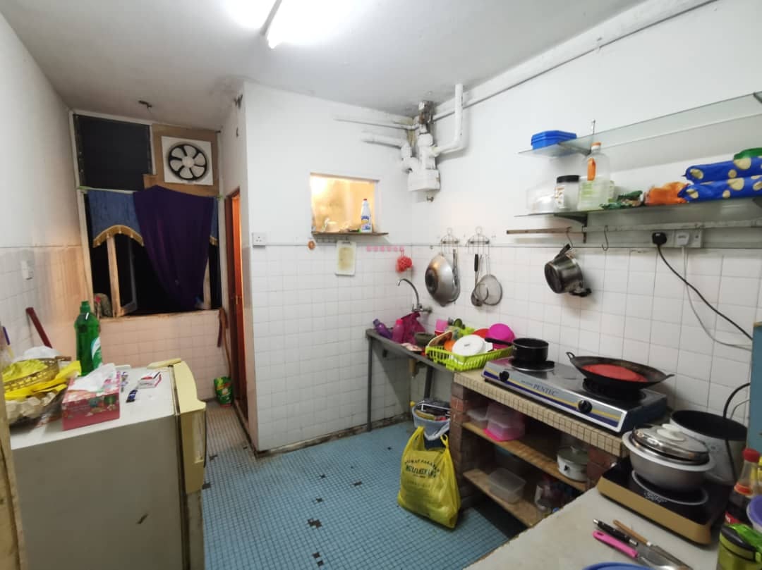 Flat Pkns Section Twenty Four Shah Alam - photo 4