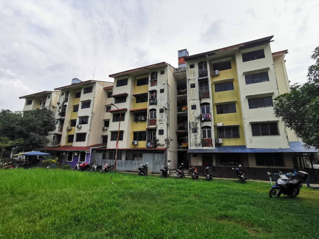 Flat Pkns Section Twenty Four Shah Alam - photo 8
