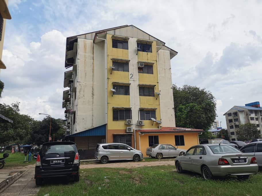 Flat Pkns Section Twenty Four Shah Alam - photo 10