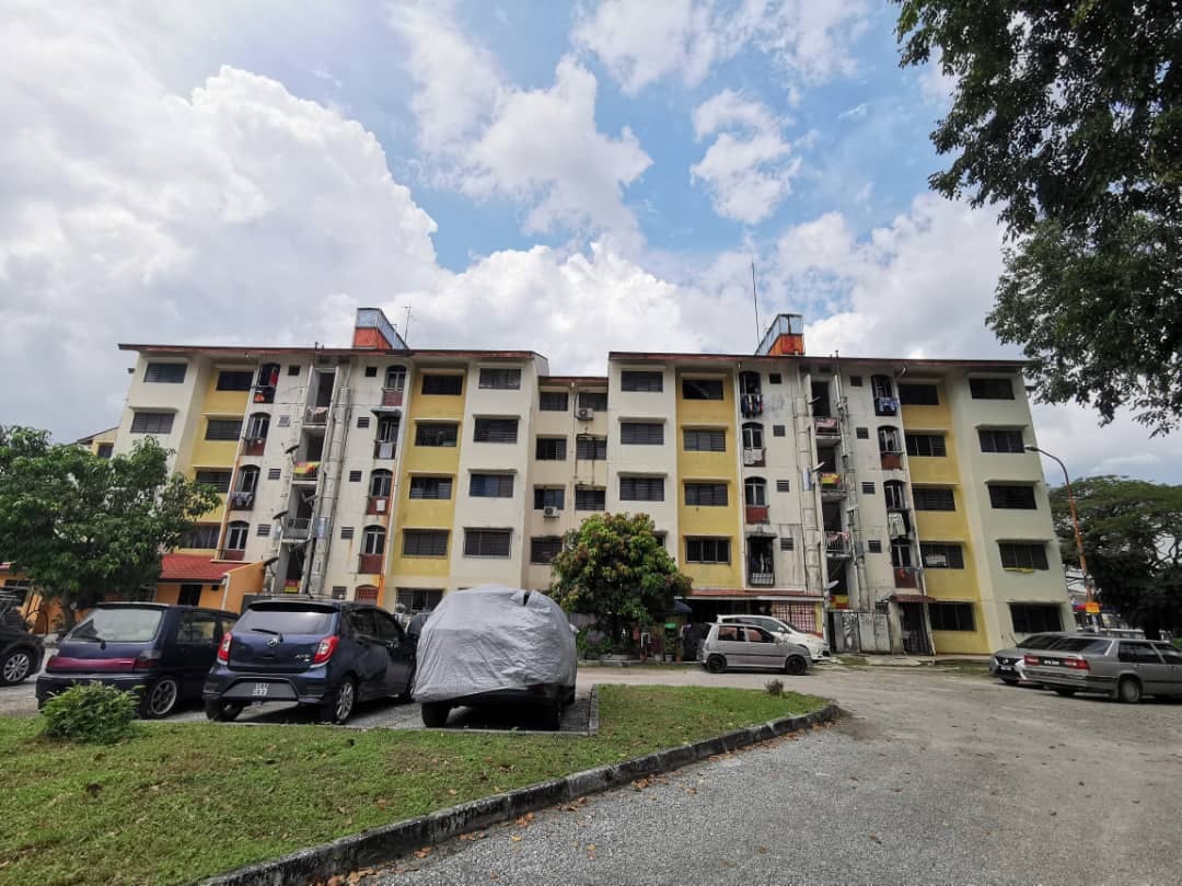 Flat Pkns Section Twenty Four Shah Alam - photo 12