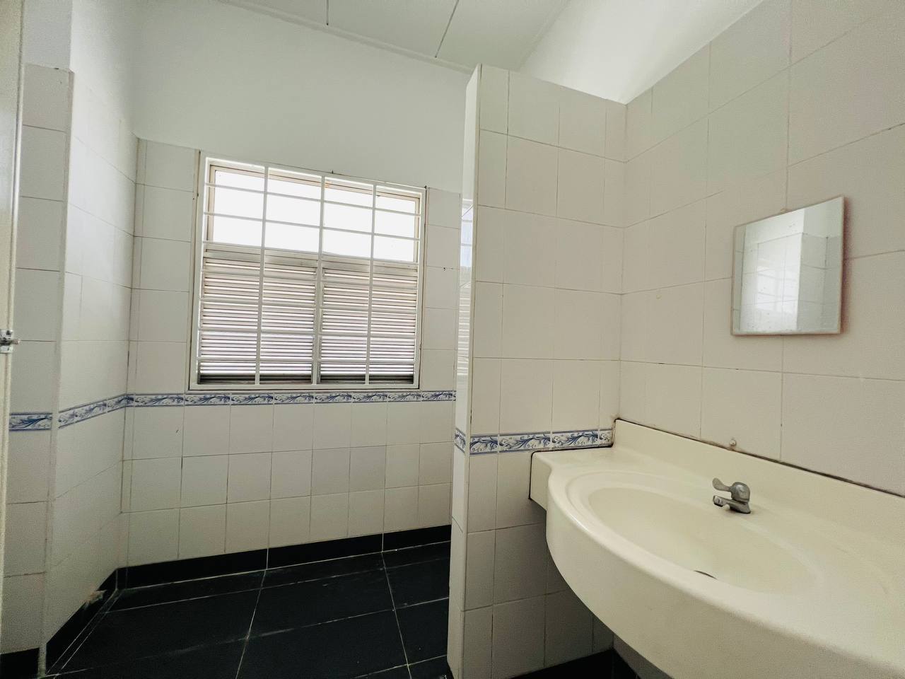Freehold Semi D Precinct Eleven Putrajaya - photo 3