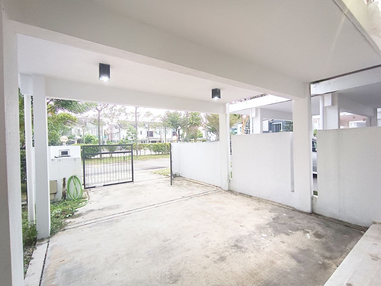 Freehold Spira Double Storey Terrace Alam Impian - photo 2