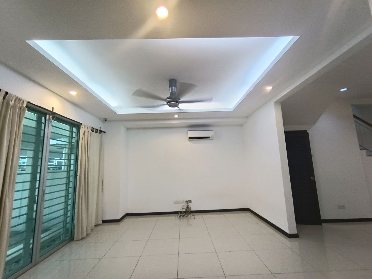 Freehold Spira Double Storey Terrace Alam Impian - photo 3