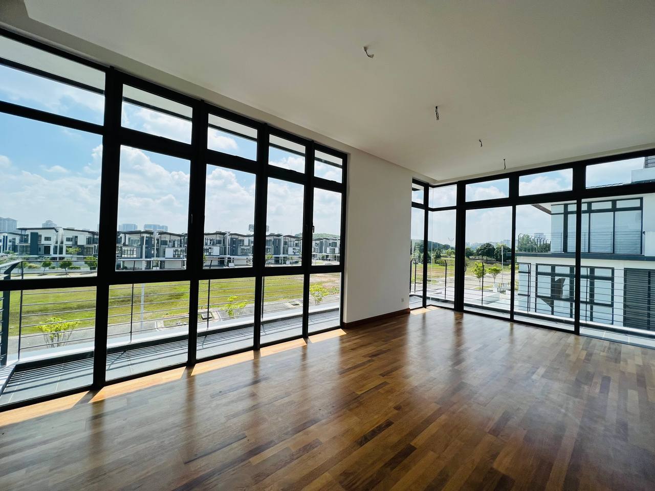Freehold Semi D Three Storey Putrajaya - photo 8
