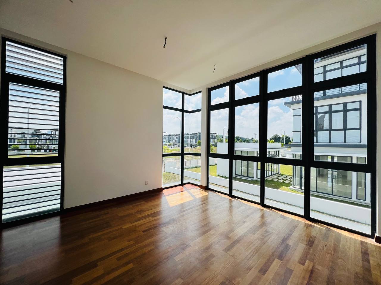 Freehold Semi D Three Storey Putrajaya - photo 10