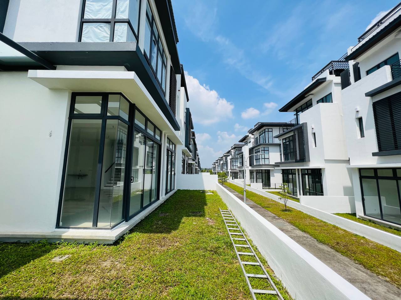Freehold Semi D Three Storey Putrajaya - photo 11