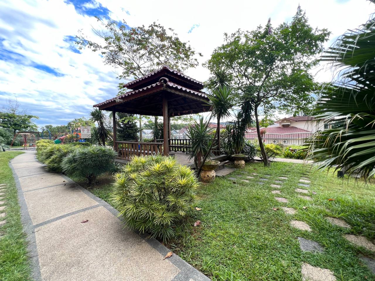 Freehold Apartment Selesa i Resort Kajang - photo 3