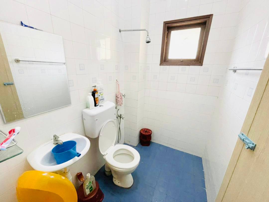 Freehold Level Two Apartment Mediterranean Shah Al - photo 3