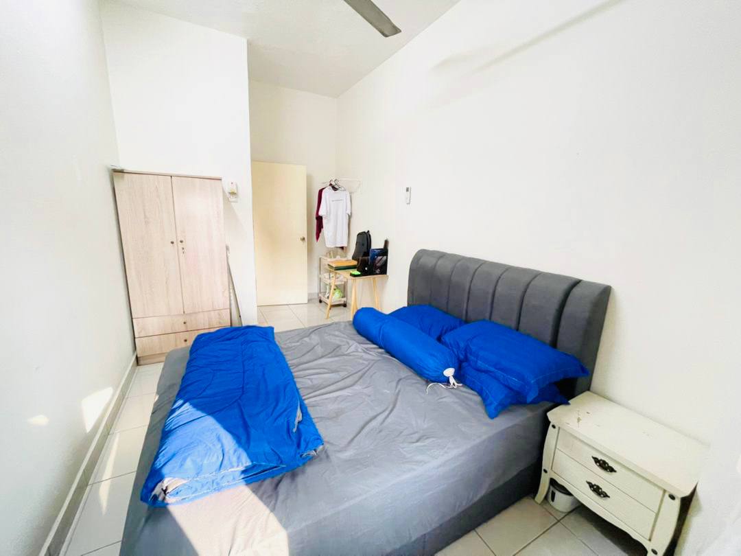 Freehold Level Two Apartment Mediterranean Shah Al - photo 5