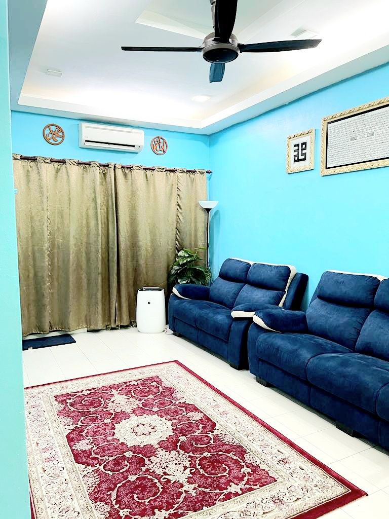 Renovated Single Storey Nearby Rimbayu