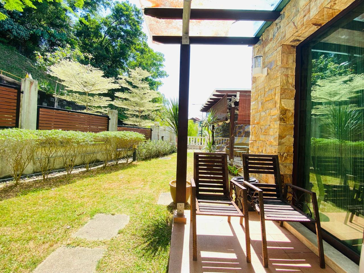 Fully Furnished Bungalow Three Storey Riverview - photo 11
