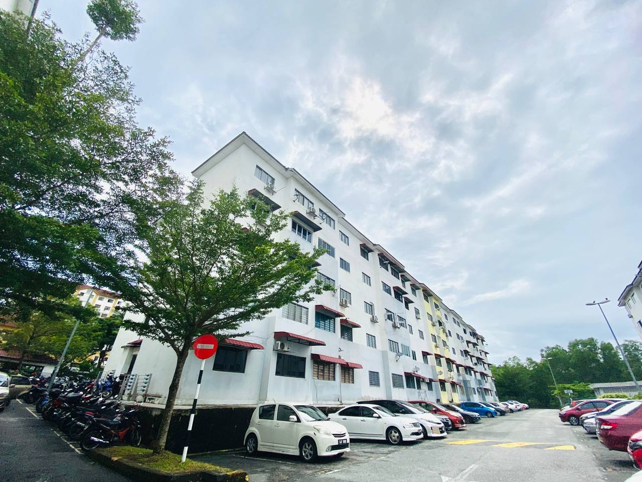 Pangsapuri Damai Utama Bandar Kinrara Puchong - photo 11