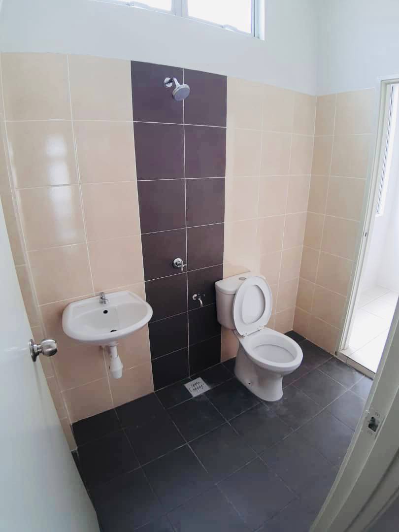 Freehold Double Storey Bandar Mahkota Banting - photo 5