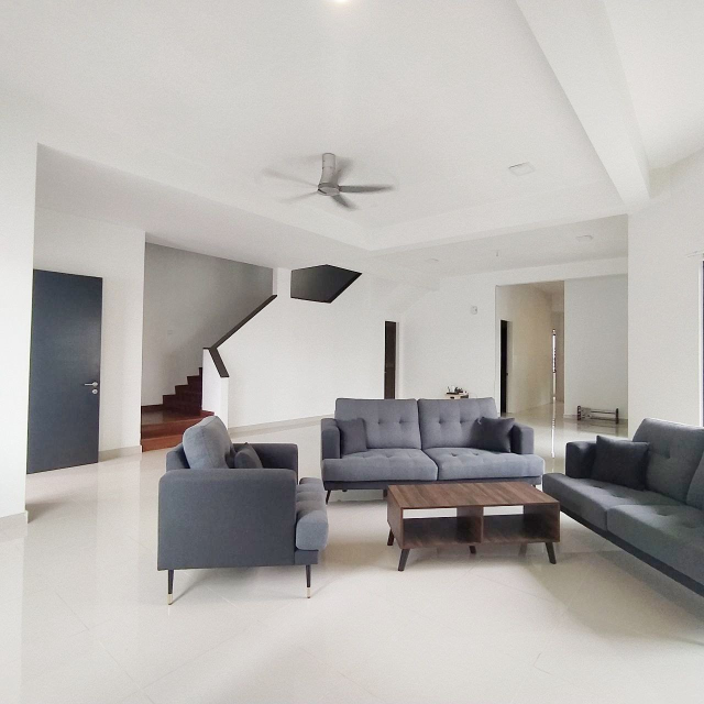 Huge Land Corner Double Storey Alam Impian