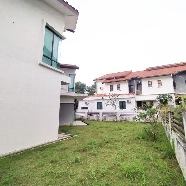 Huge Land Corner Double Storey Alam Impian - photo 4