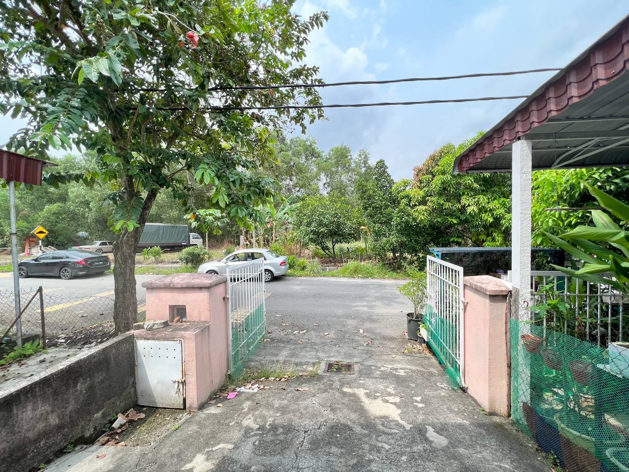 Facing Open Single Storey Taman Arked Dengkil - photo 12