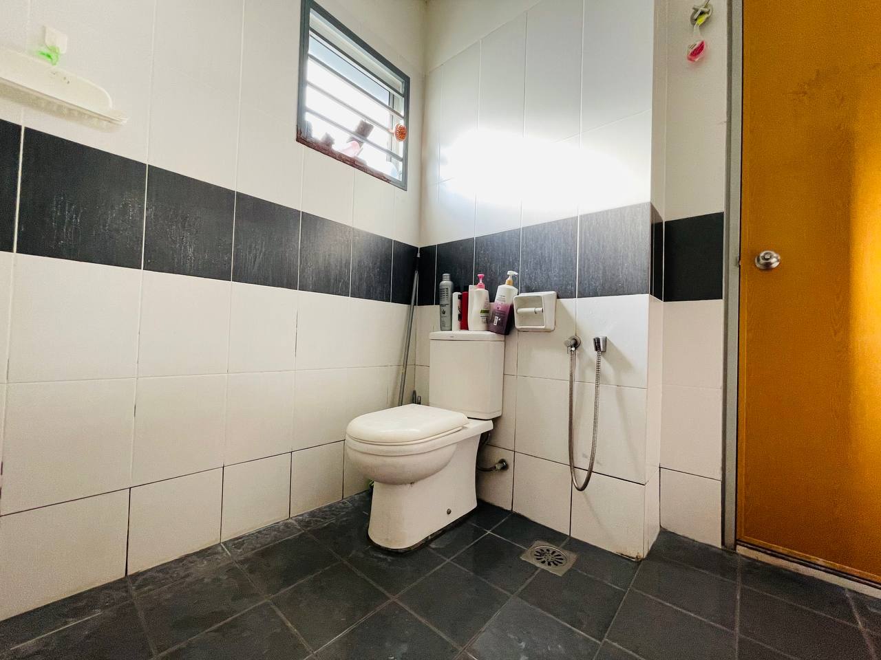 Freehold Double Storey Laman Orkid Nilai Impian - photo 5