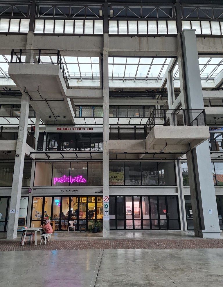 Freehold Shop Office Retail Tamarind Square Cyber - photo 13