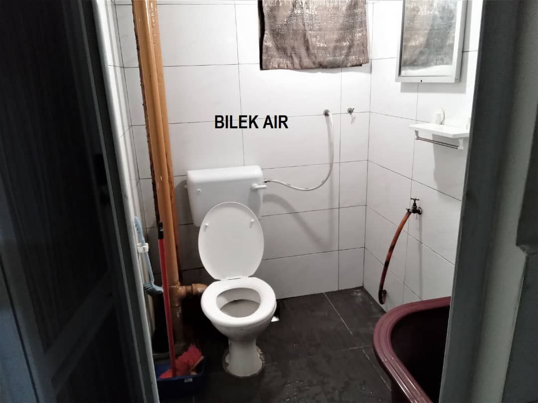 Level Two Flat Pkns Seksyen Eighteen Shah Alam - photo 2