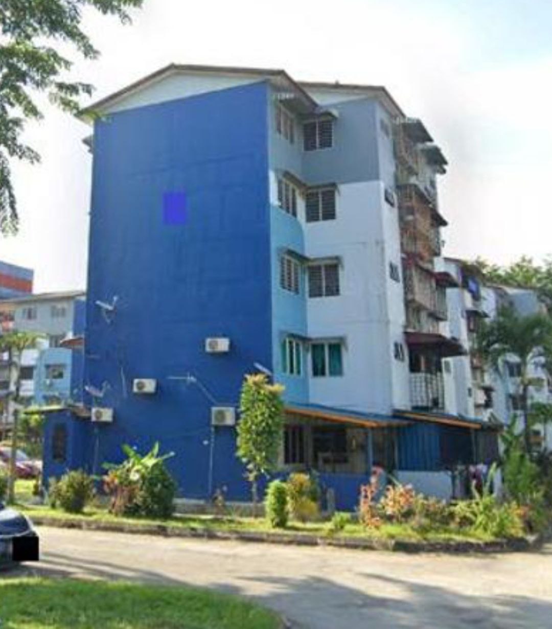 Fully Renovated Flat Pkns Section Eighteen Shah Al - photo 9