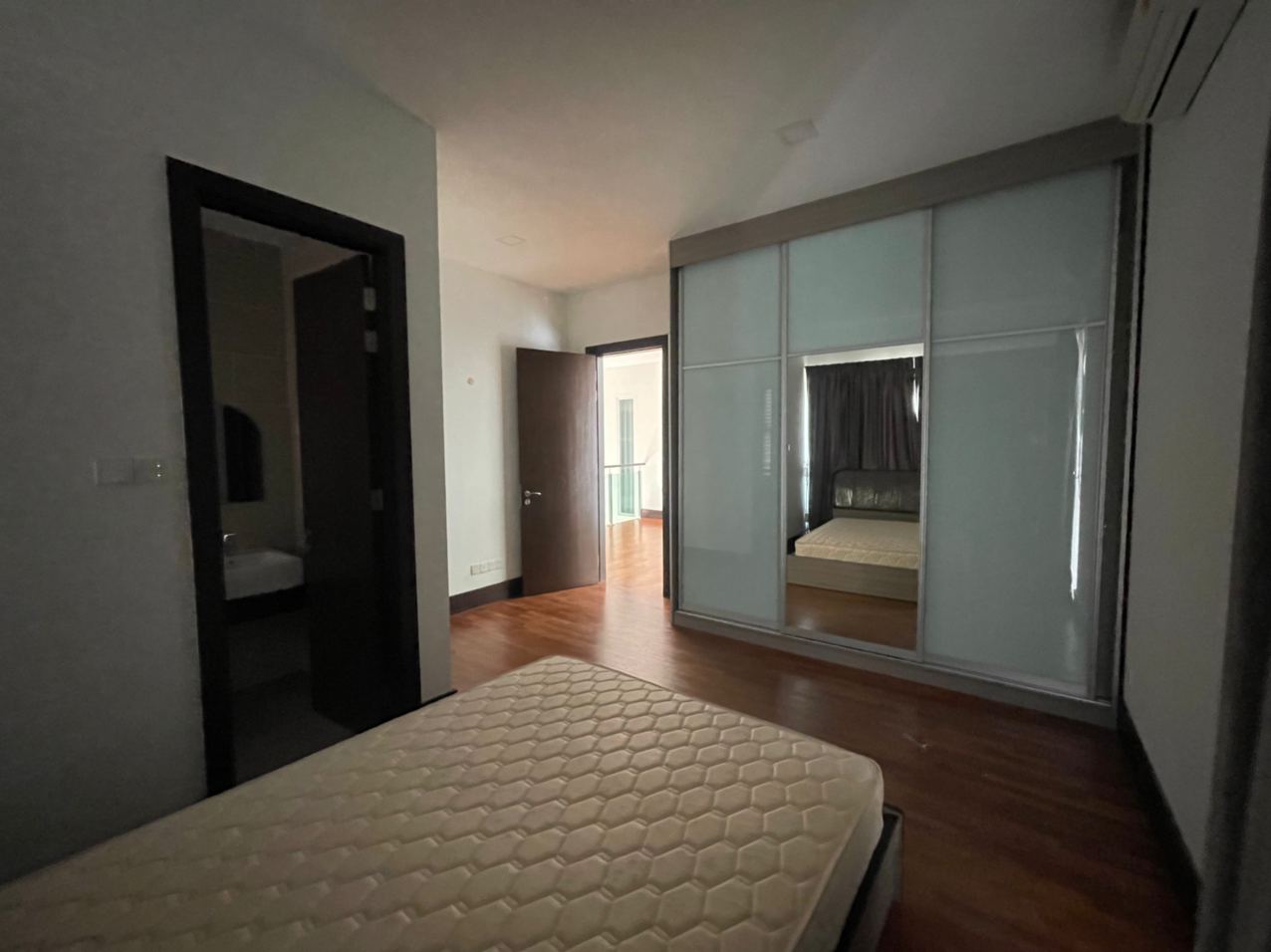 Freehold Triplet Bungalow Corner Damaisari Wangsa - photo 8