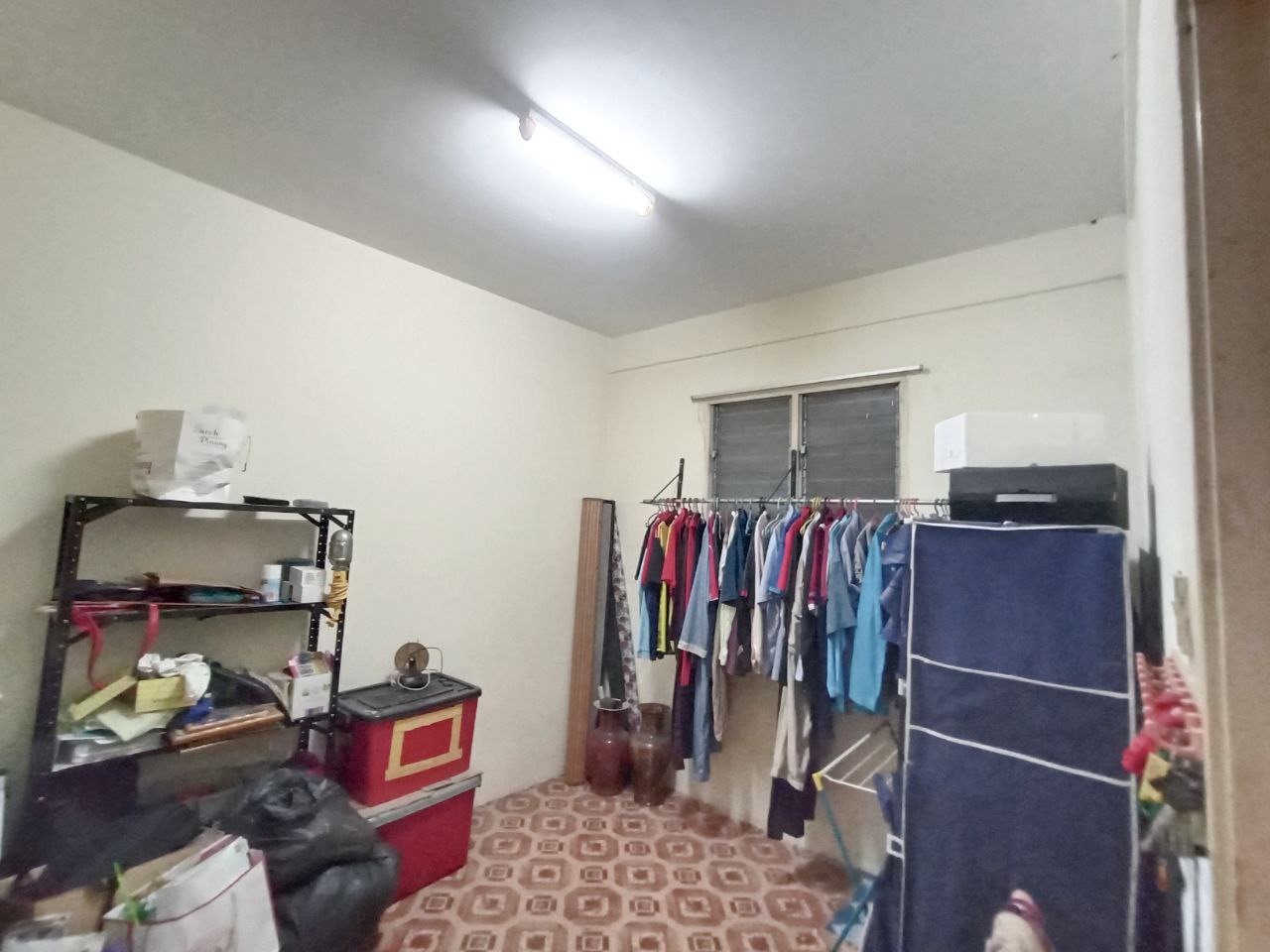 Ground Floor Sri Ayu Apartment Bandar Putera Klang - photo 3