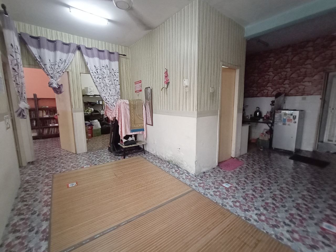 Ground Floor Sri Ayu Apartment Bandar Putera Klang - photo 4