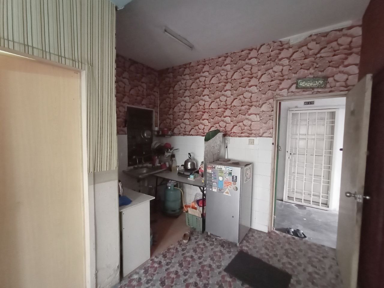 Ground Floor Sri Ayu Apartment Bandar Putera Klang - photo 6