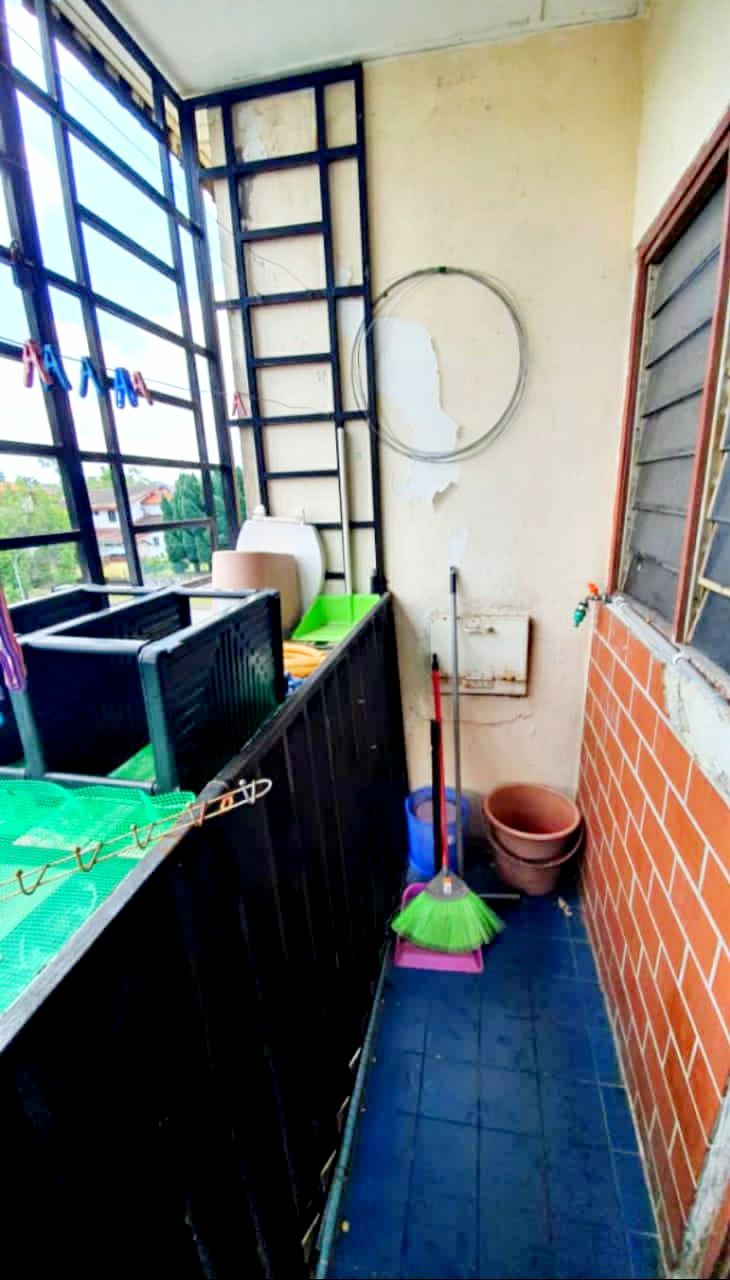 Flat Seksyen Enam Shah Alam - photo 3