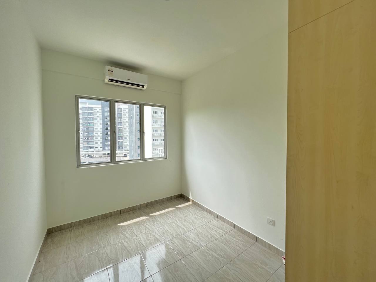 Partially Furnished Putra Impian Apartment Bangi - photo 9