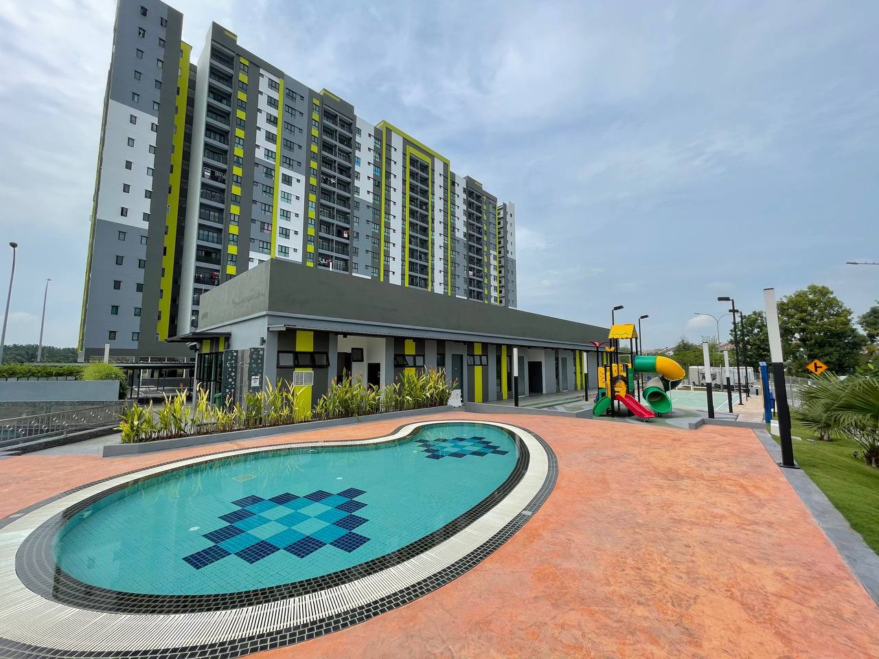 Freehold Residensi Aman Bandar Teknologi Kajang