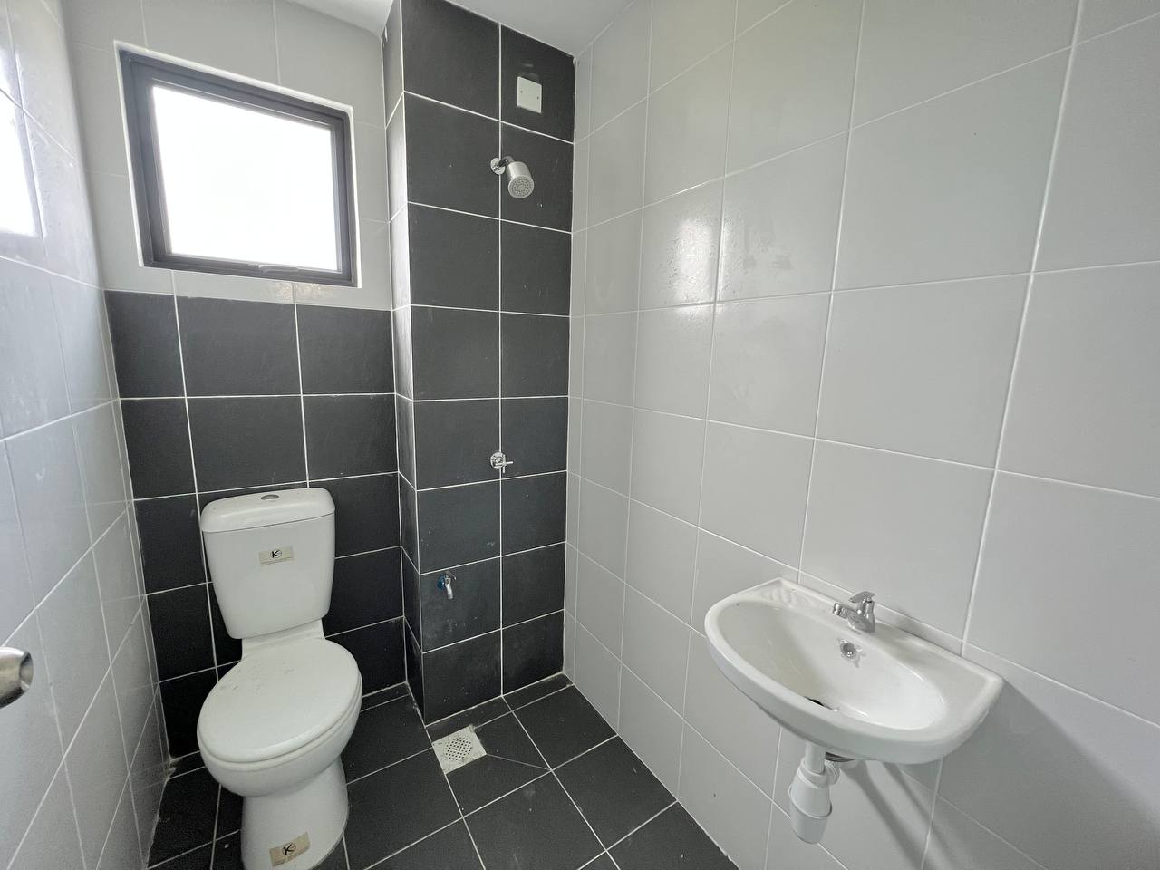 Freehold Residensi Aman Bandar Teknologi Kajang - photo 2