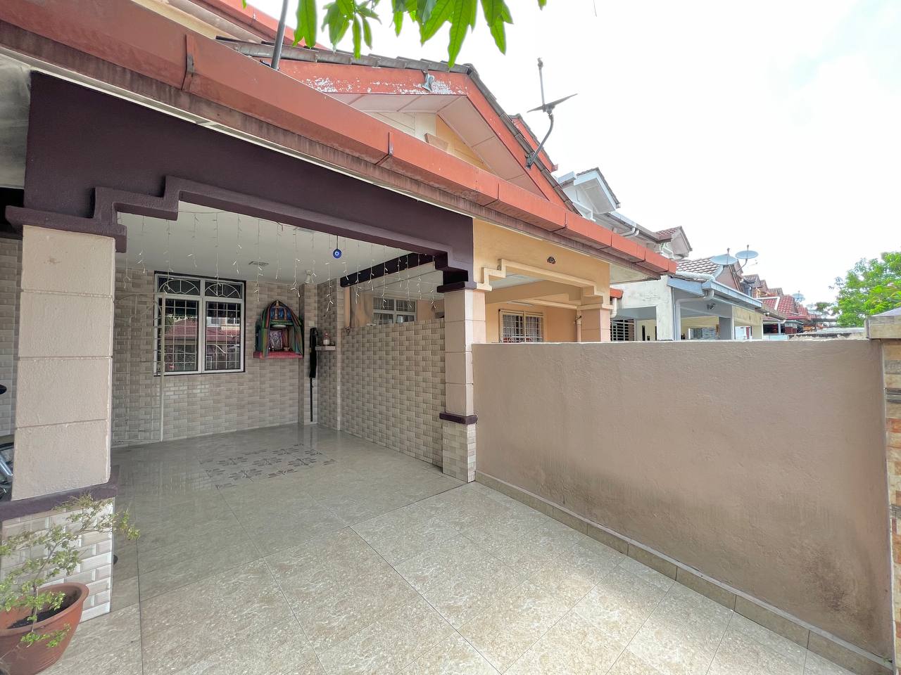 Double Storey Terrace Subang Galaxy - photo 13