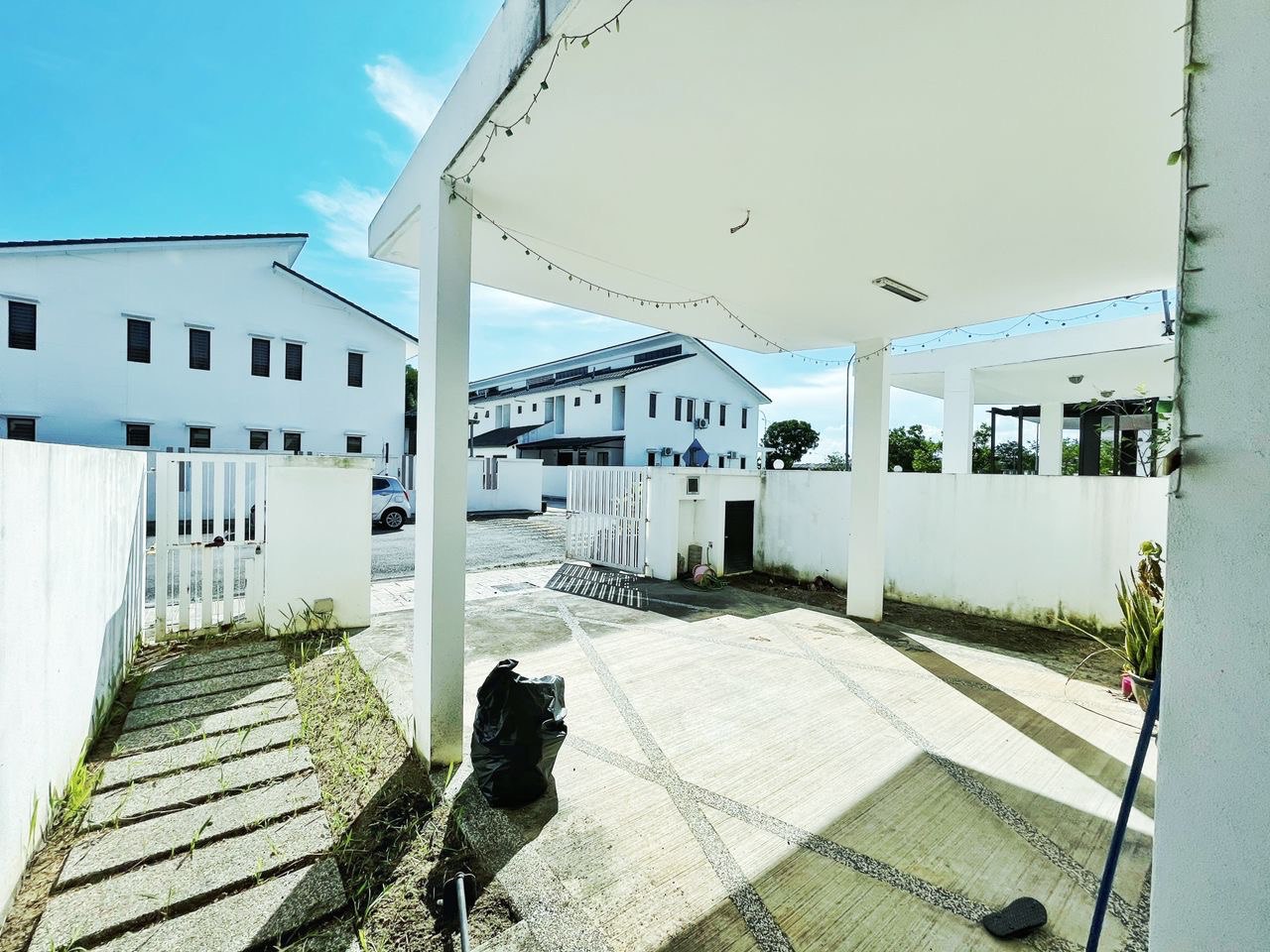 Superlink Double Storey Laman Akasia Nilai Impian