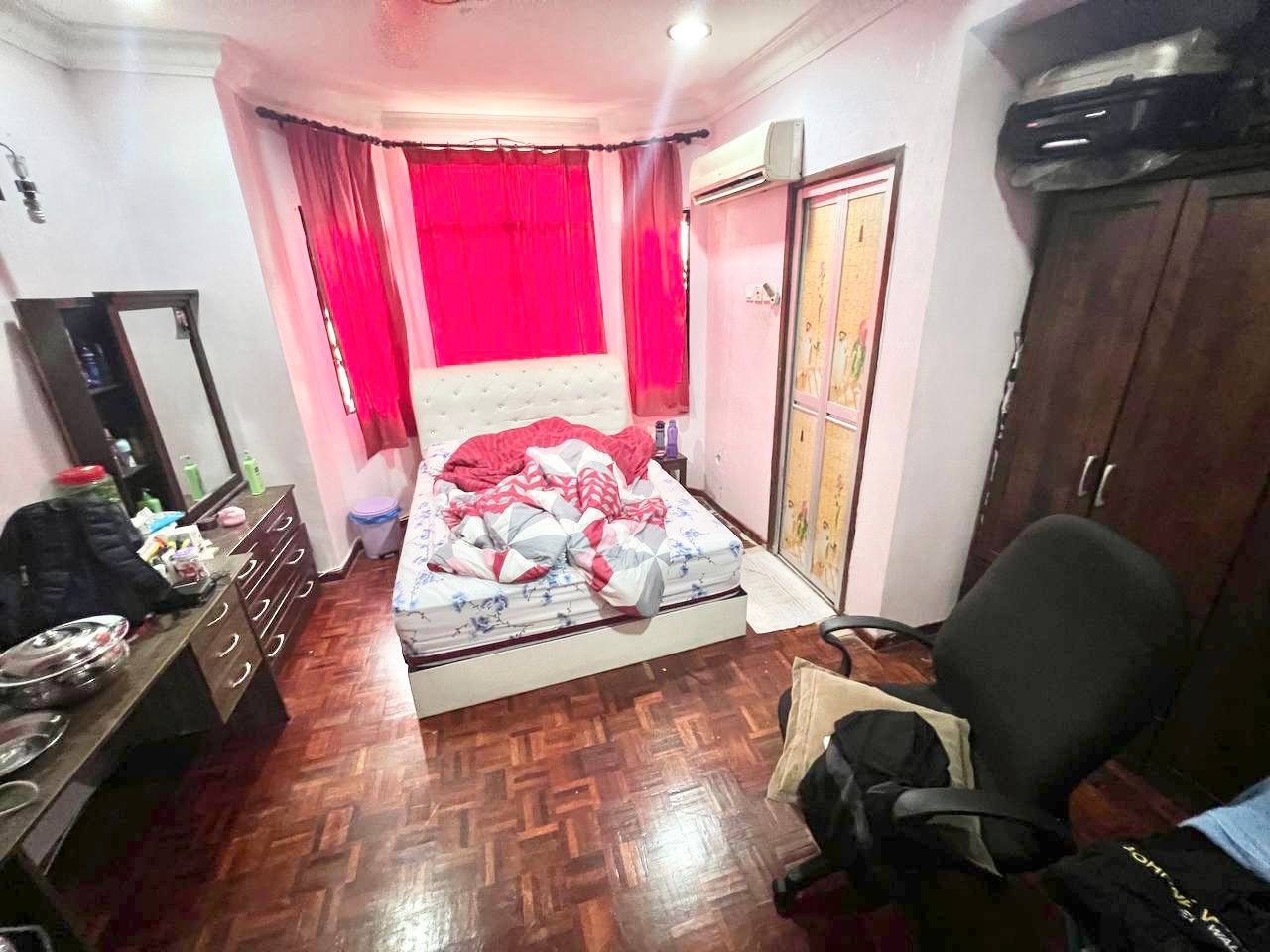 Freehold Double Storey Bandar Bukit Puchong - photo 4