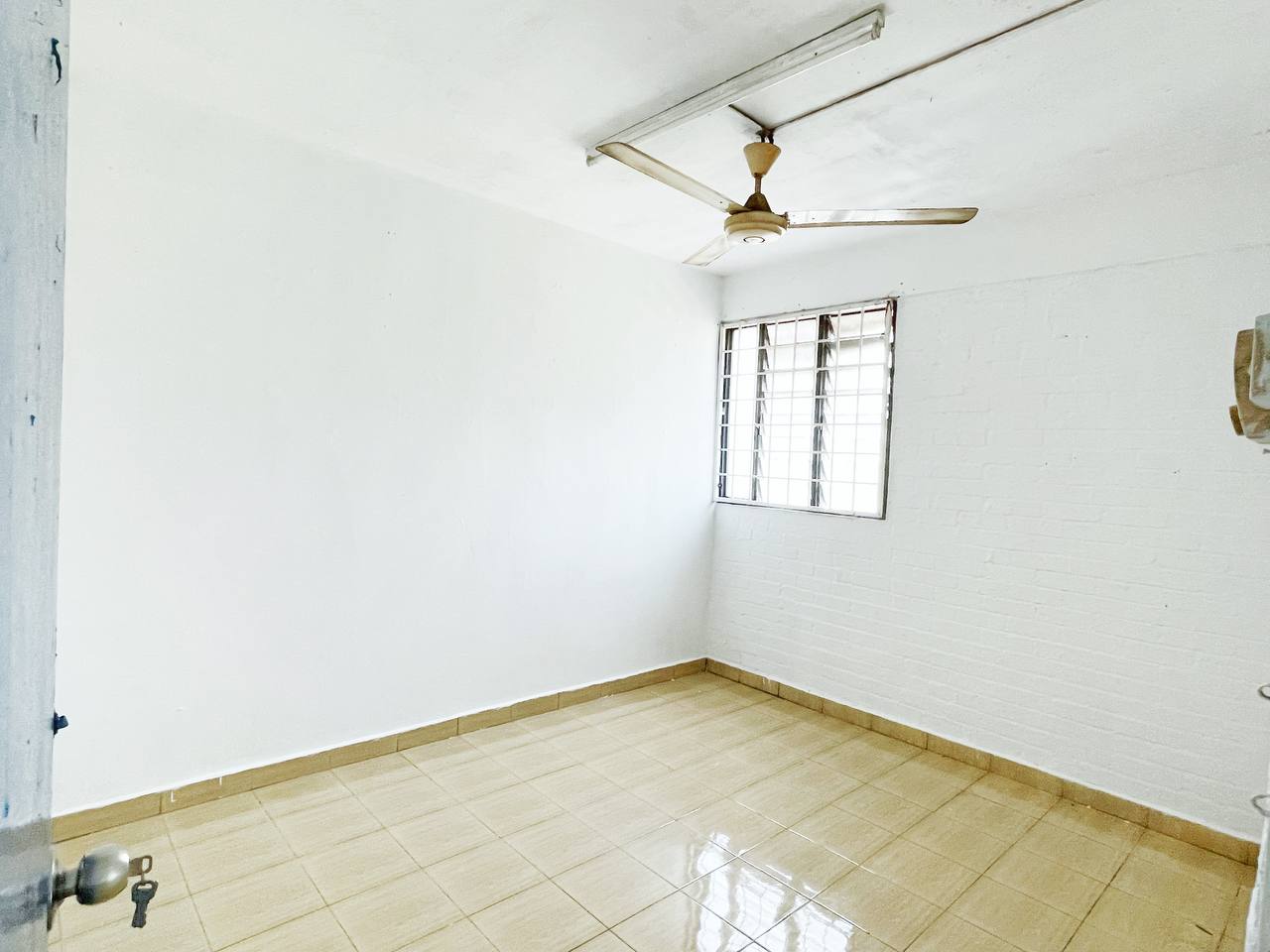 Fully Tiles New Paint Flat Taman Samudra Gombak - photo 9