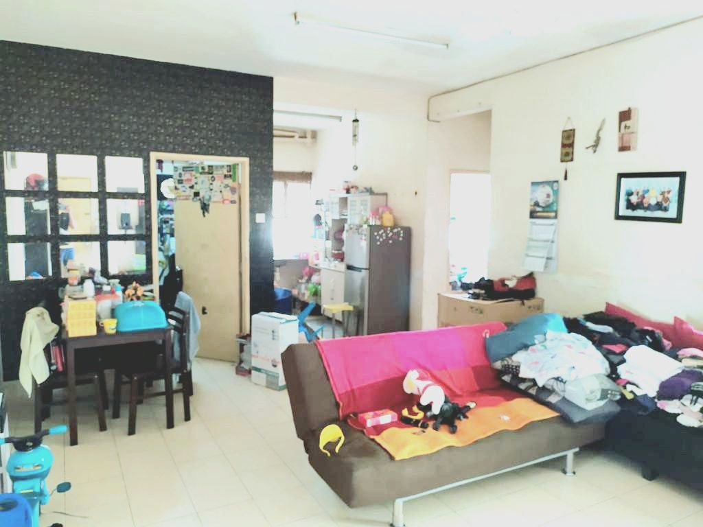 Freehold Level Two Kasuarina Apartment Botanic Klg