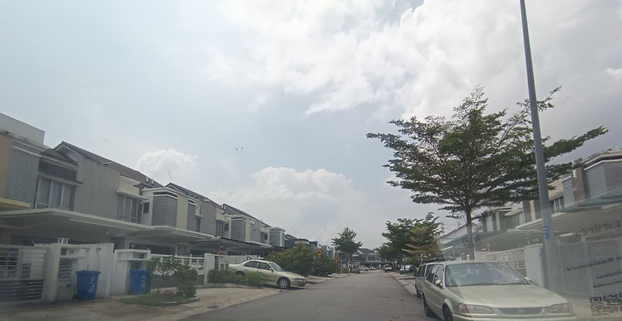 Double Storey Terrace Sephira Alam Impian - photo 10