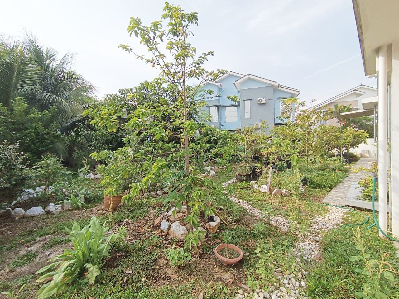 Corner Lot Spira Alam Impian - photo 3