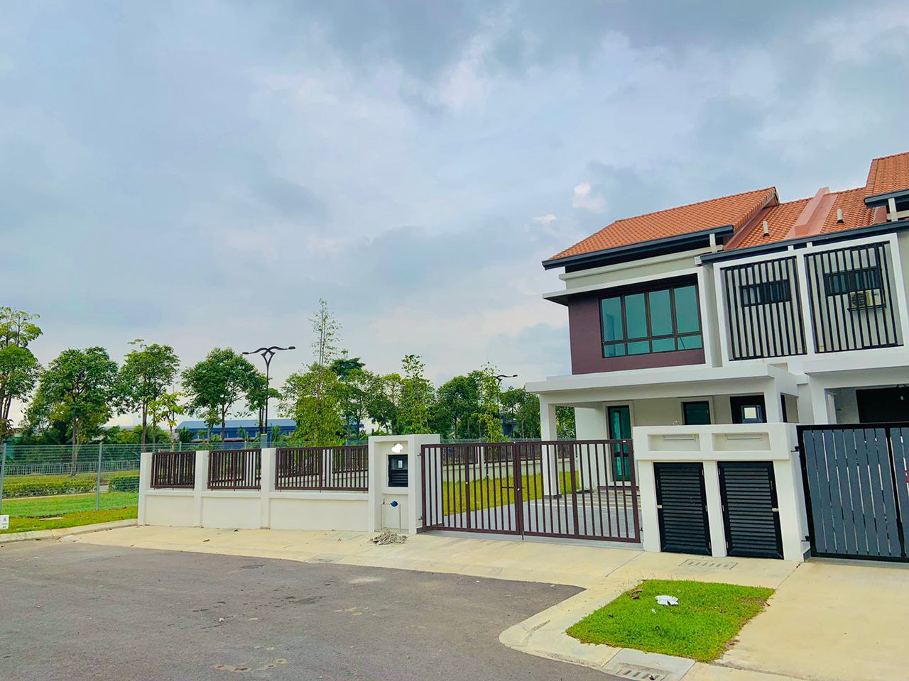 End Lot Terrace Pandura Alam Impian - photo 2