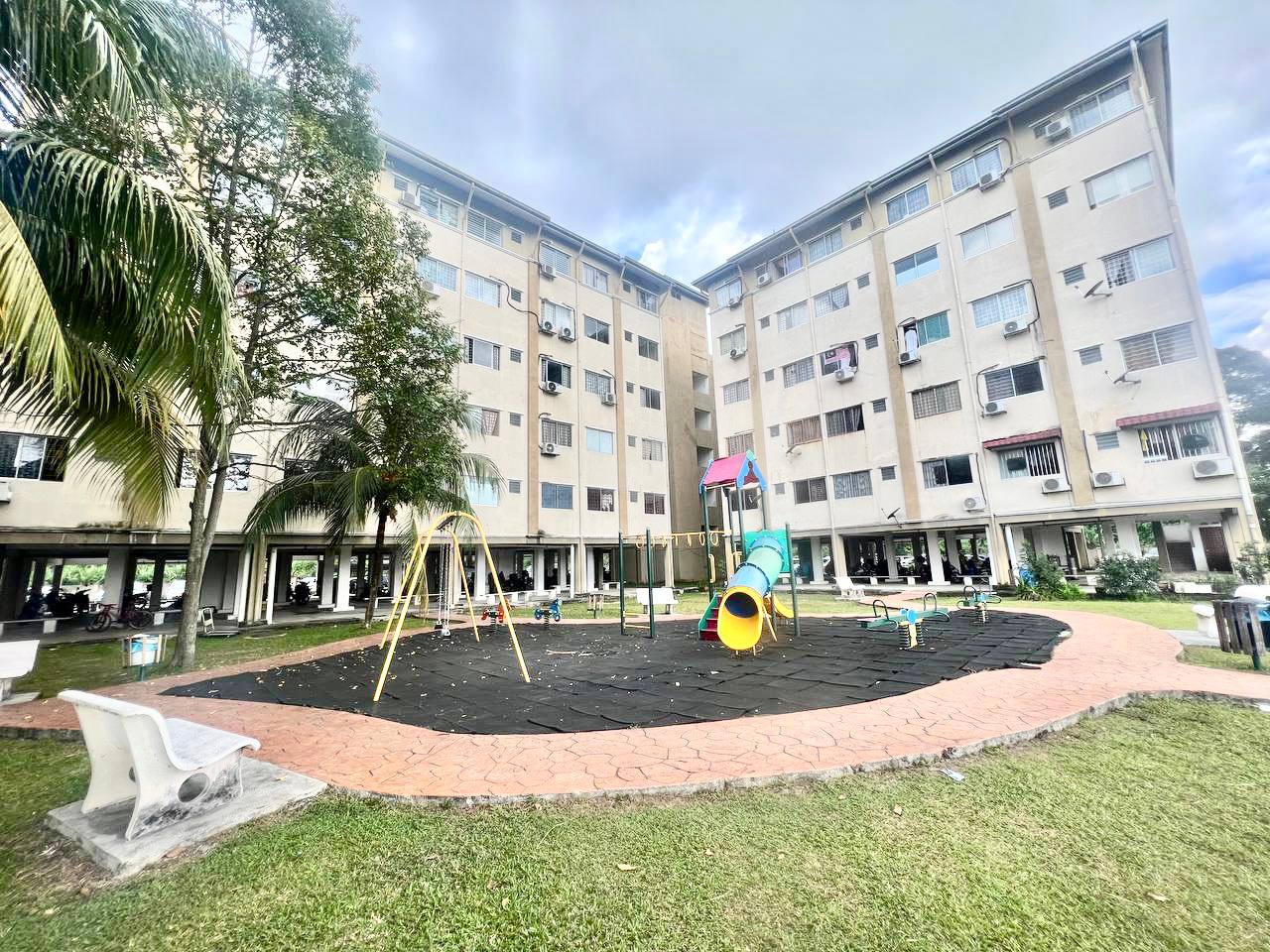 Level Two Corner Kajang Impian Apartment - photo 11