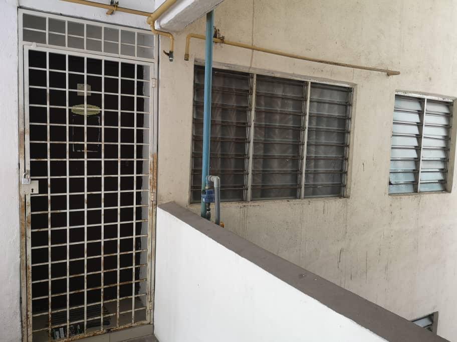 Apartment Putra Harmoni