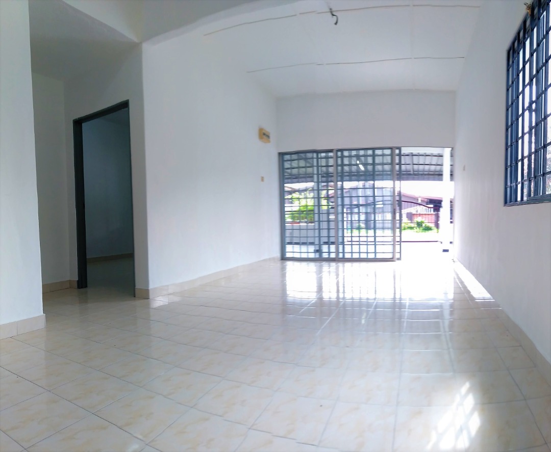Single Storey Taman Damai Banting - photo 3