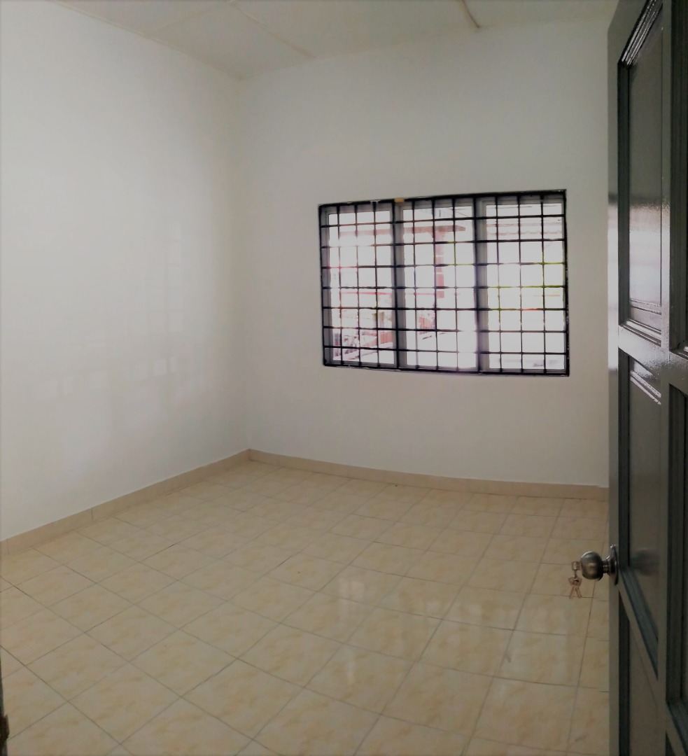 Single Storey Taman Damai Banting - photo 5