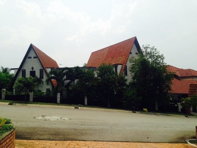 Bungalow House Sek 7, A-frame English design - photo 3