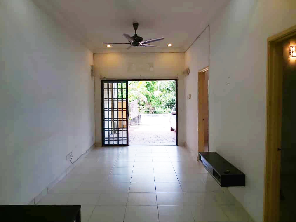 SINGLE STOREY TAMAN SUBANG PERMATA SEKSYEN U6 - photo 2