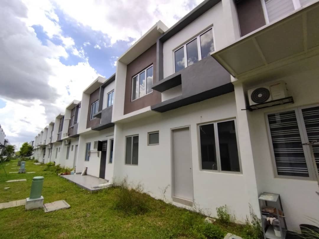 DOUBLE STOREY TERACE HOUSE CASA VIEW CYBERSOUTH - photo 3