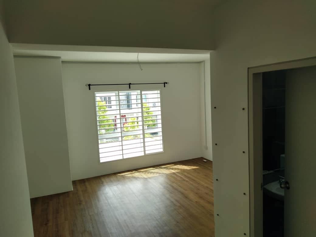 DOUBLE STOREY CASA GREEN CYBERSOUTH CYBERJAYA - photo 6