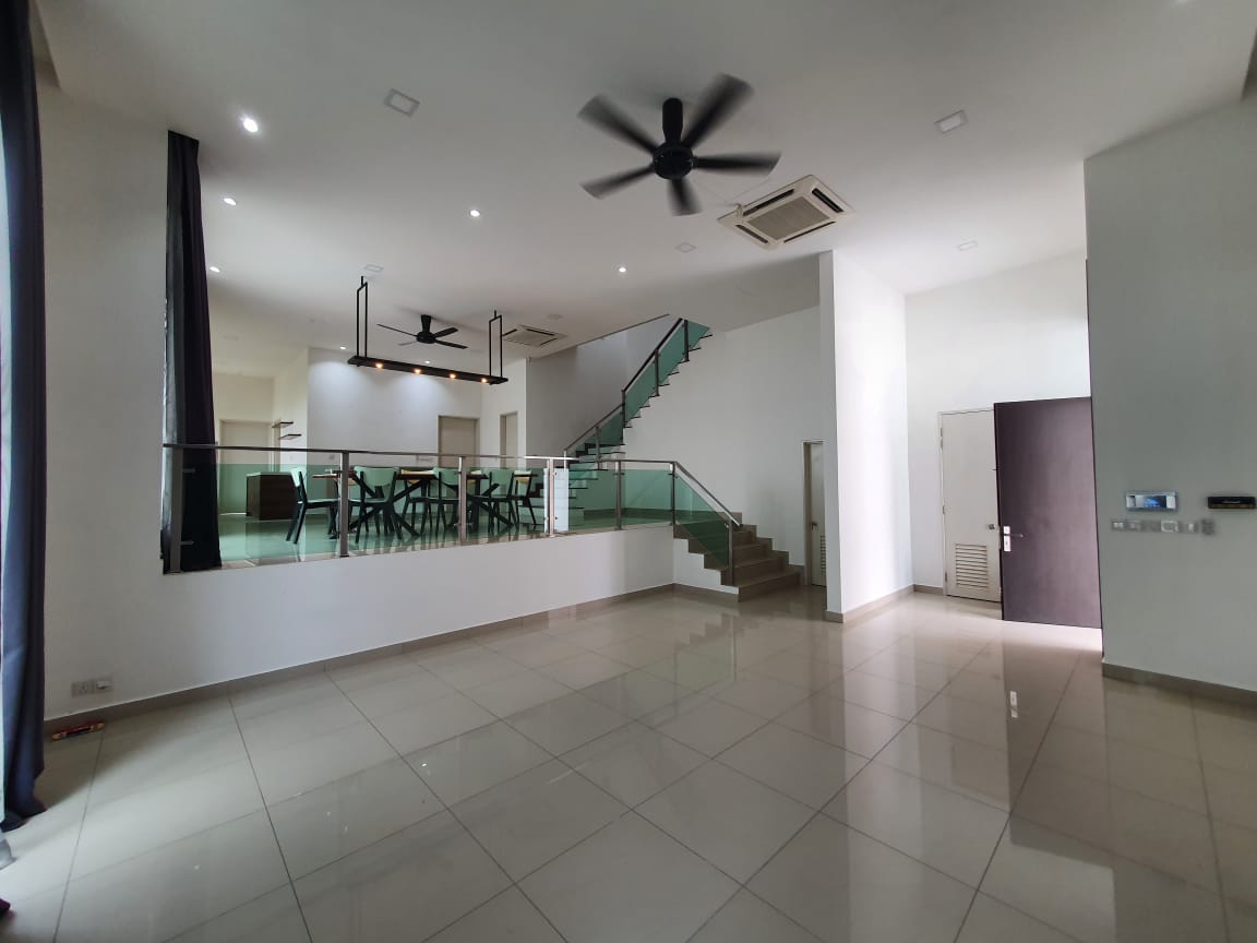 SEMI D CLOVER GARDEN RESIDENCE CYBERJAYA - photo 2