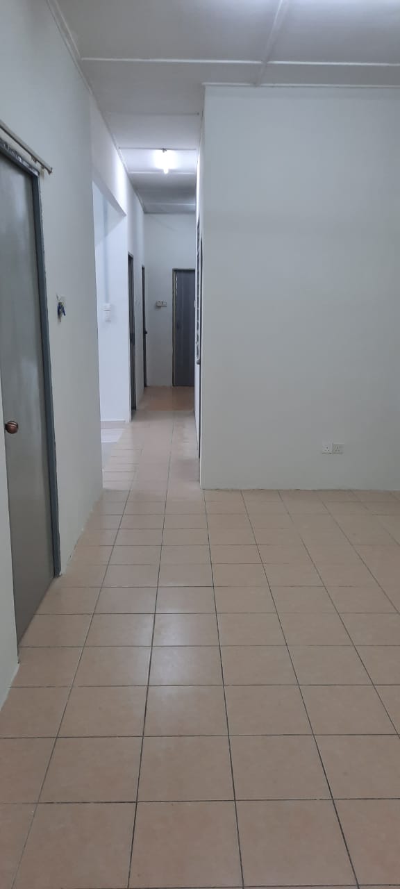 SINGLE STOREY TAMAN PINGGIRAN CYBERJAYA - photo 4